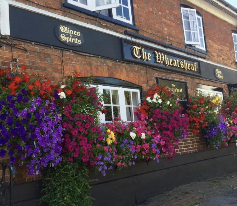The Wheatsheaf Bramley Surrey Hotel Exterior photo